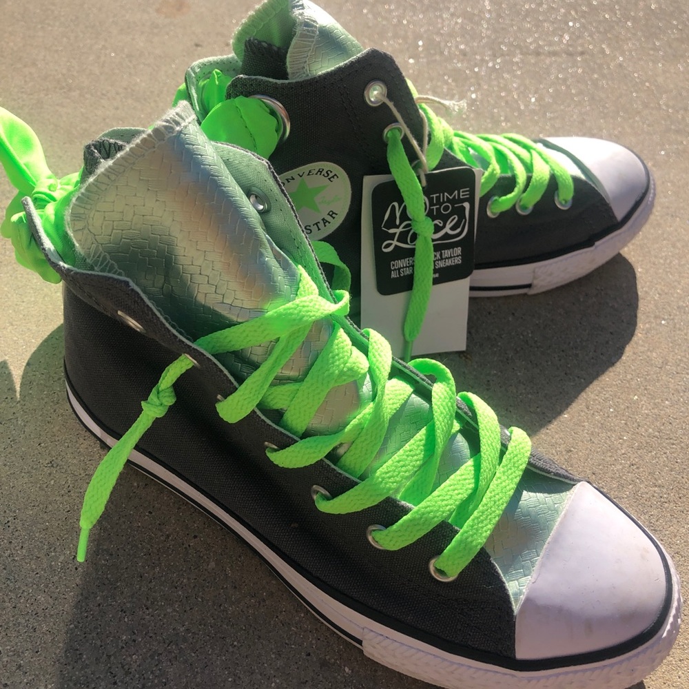 NWT Grey Converse